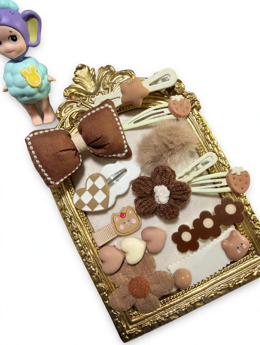 Meet our Cocoa Bunny Charm Set 🤎🐰8 pieces